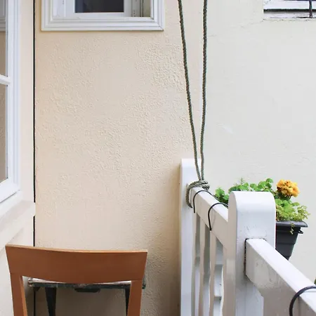 Charming Duplex With Balcony In The 16th * Paris